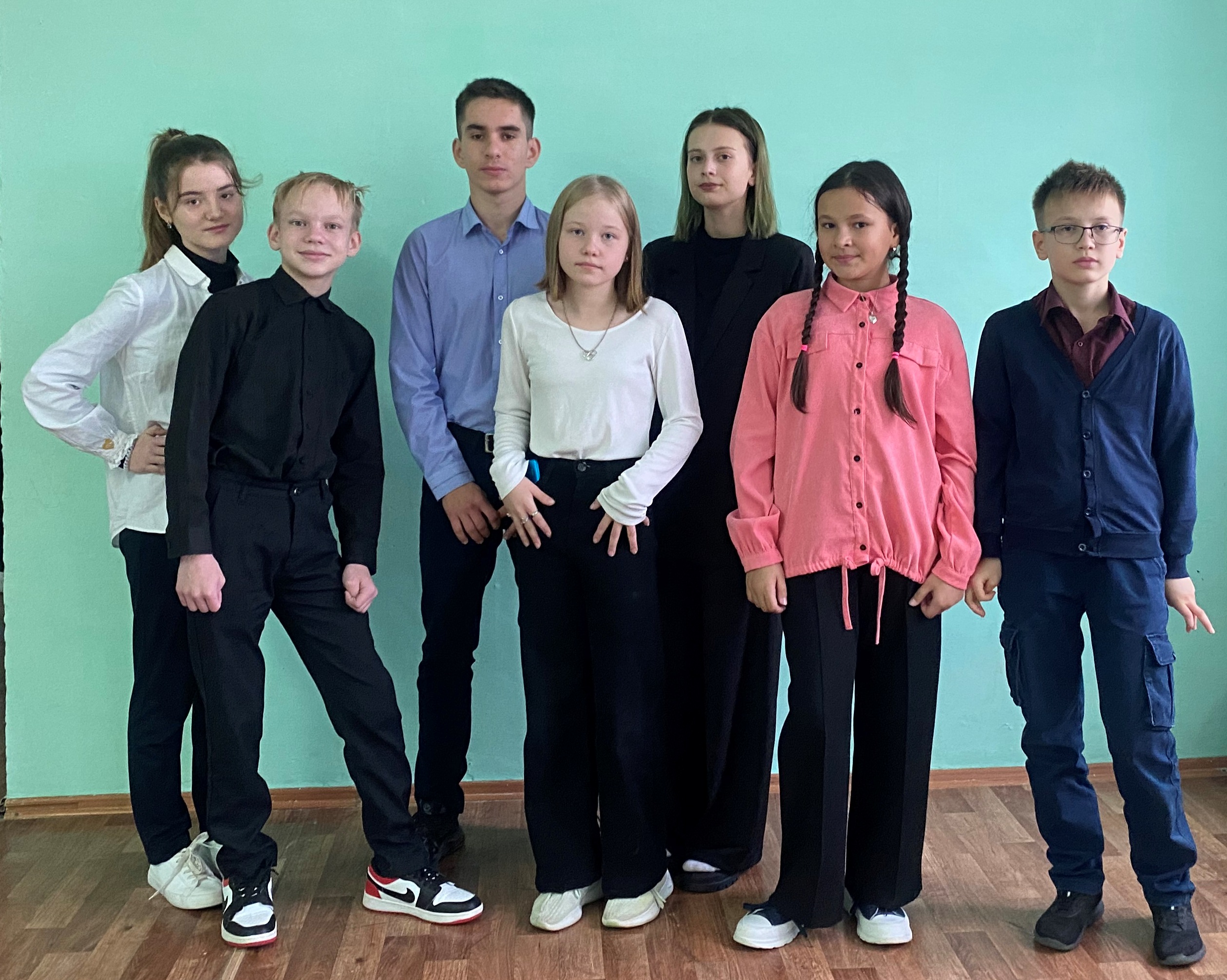 Обеспечение учащегося школьной формой.